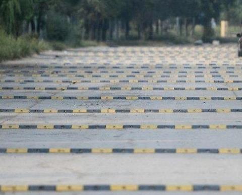 減速帶是做什么的？